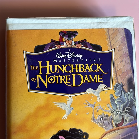 Vintage The Hunchback of Notre Dame VHS movie - Picture 10 of 12